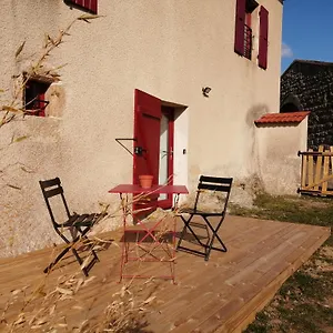 Hébergement de vacances Romantique De La Ferme Du Pral, Saint-Victor (Ardeche)